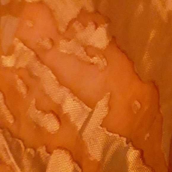 Stunning  gold/orange shawl - Picture 4 of 4